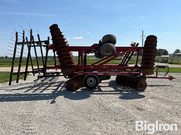 2015-case-ih-375-image-4
