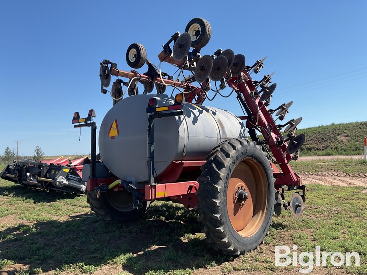 case-ih-2800-image-5