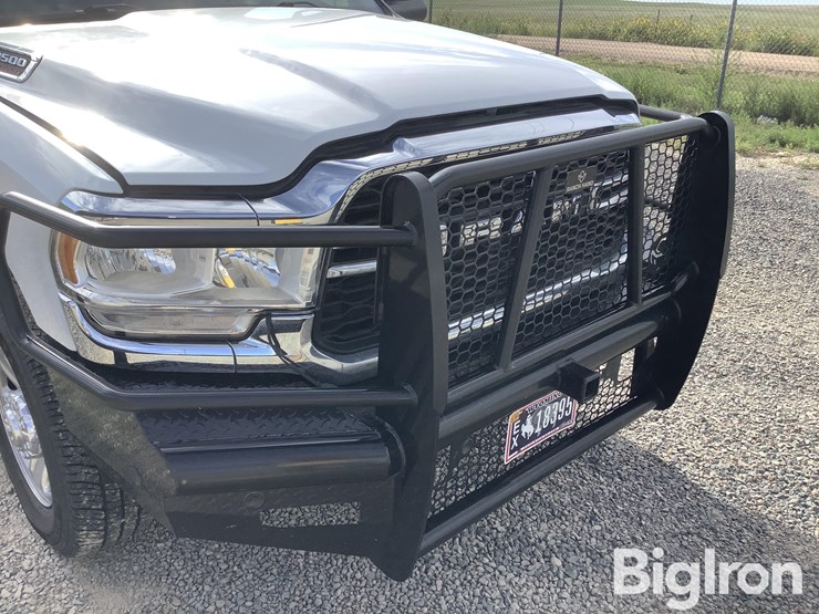 2022-dodge-3500-image-9