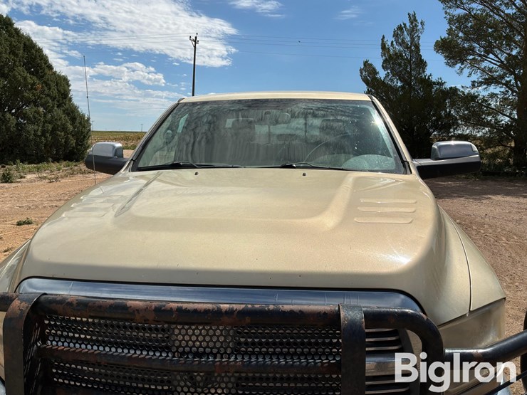 2011-dodge-ram-3500-image-14