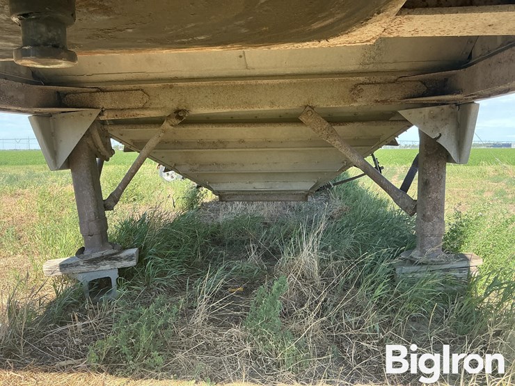 1981-wilson-grain-trailer-image-17