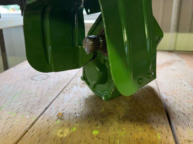 john-deere-dubuque-1000rpm-pto-unit-image-1