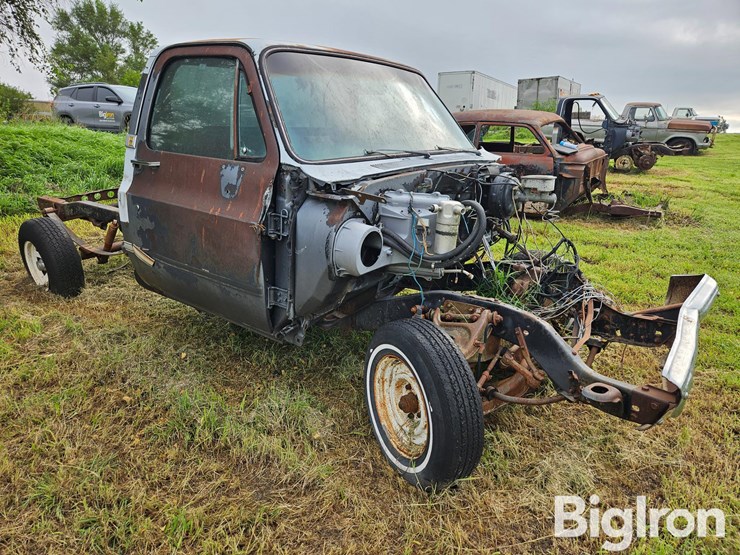 1986-chevrolet-c10-image-3