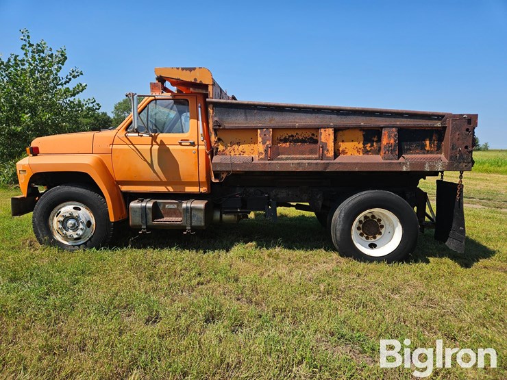 1985-ford-f7000-image-8
