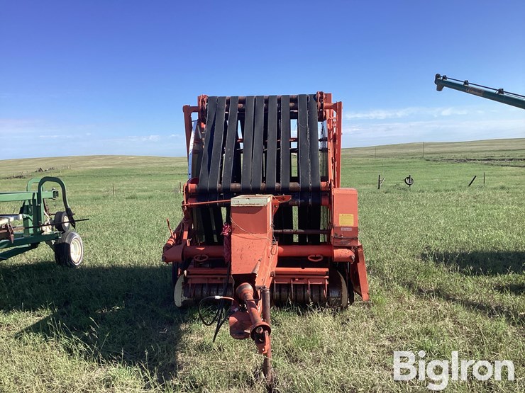 hesston-5800-image-2