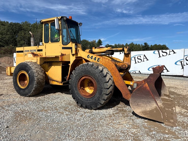 john-deere-644-image-7