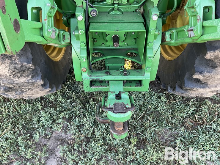 2014-john-deere-8345r-image-17