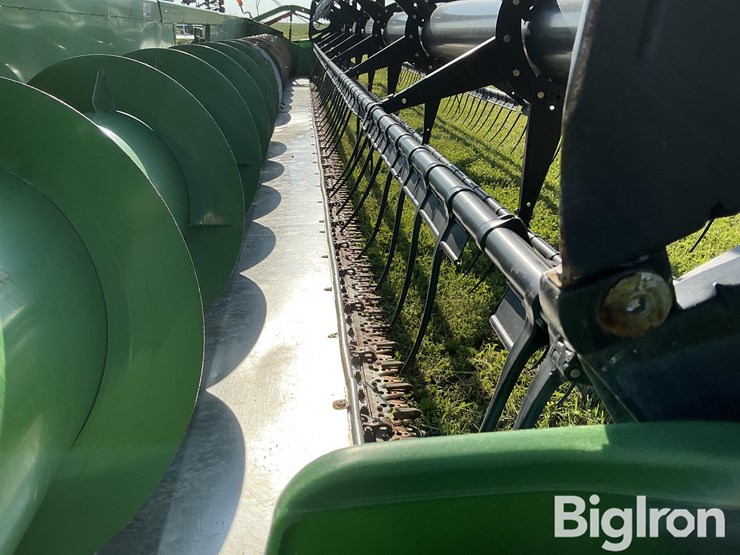 2017-john-deere-635f-image-15