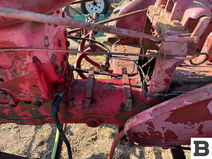 farmall-super-a-tractor-image-39