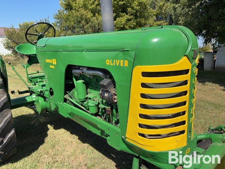 1957-oliver-super-88-image-15
