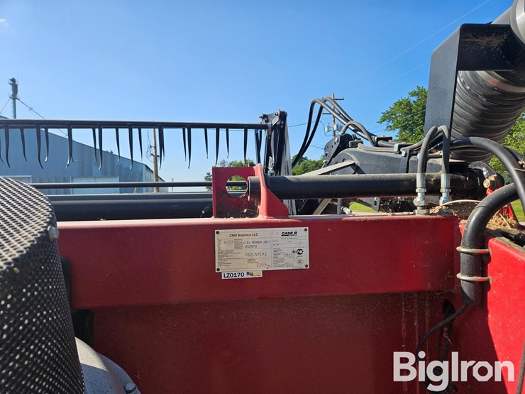 2011-case-ih-3020-image-17