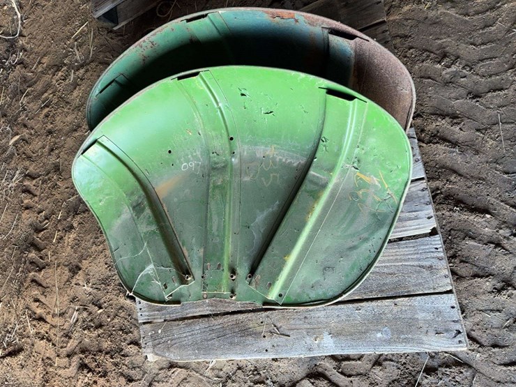 john-deere-435-fenders-image-1