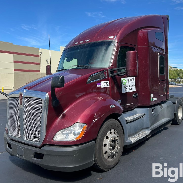 2021 KENWORTH T680