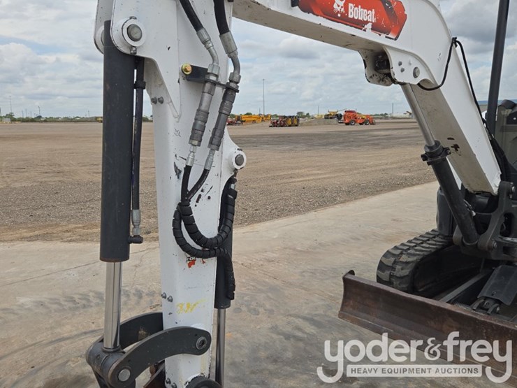 2022-bobcat-e35i-image-32