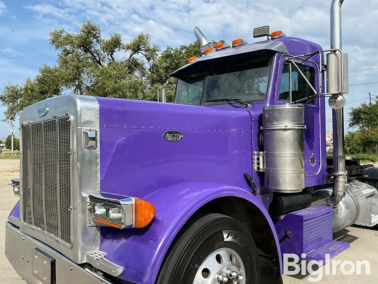 2002-peterbilt-379-image-9
