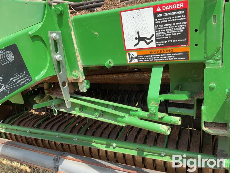 2014-john-deere-569-image-15