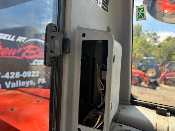 2014-kubota-kx080-4-image-25