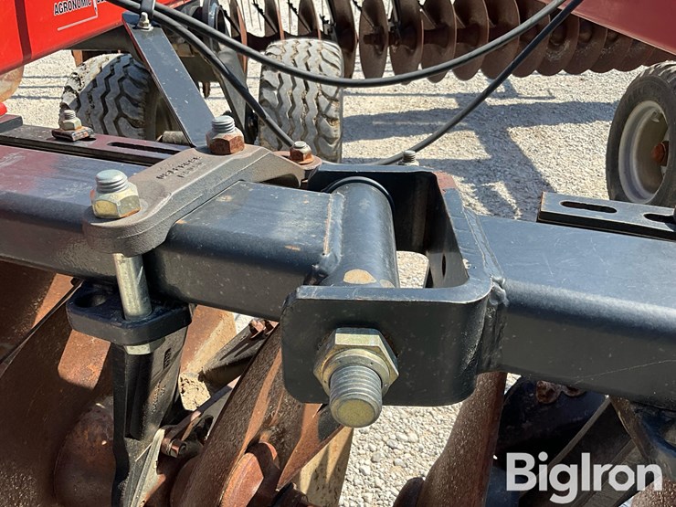 2015-case-ih-375-image-12