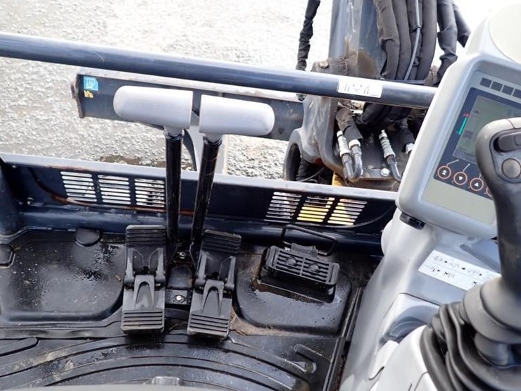 2023-deere-50g-image-21