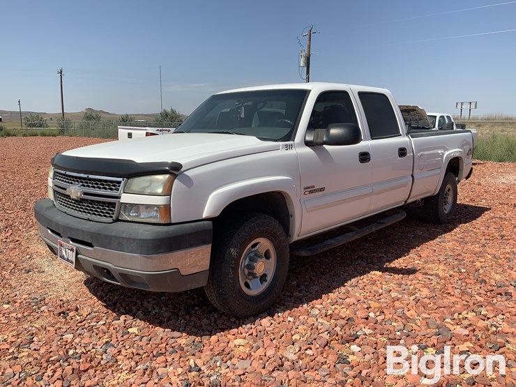 2005-chevrolet-silverado-2500-image-1