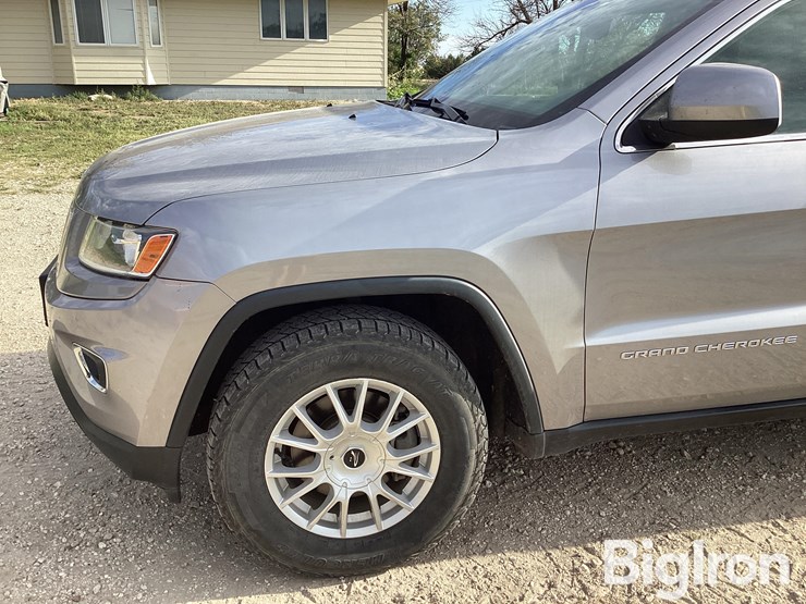 2014-jeep-grand-cherokee-laredo-image-9