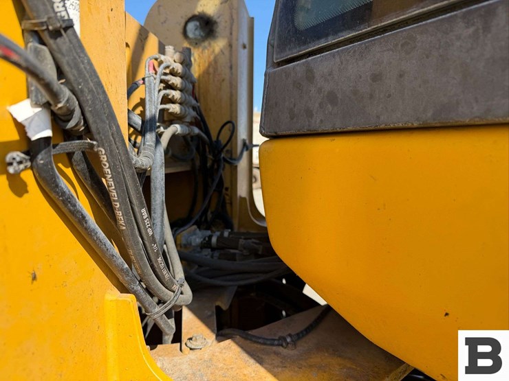 john-deere-624-image-13