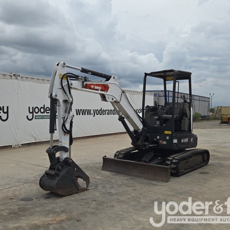 2022 BOBCAT E35i