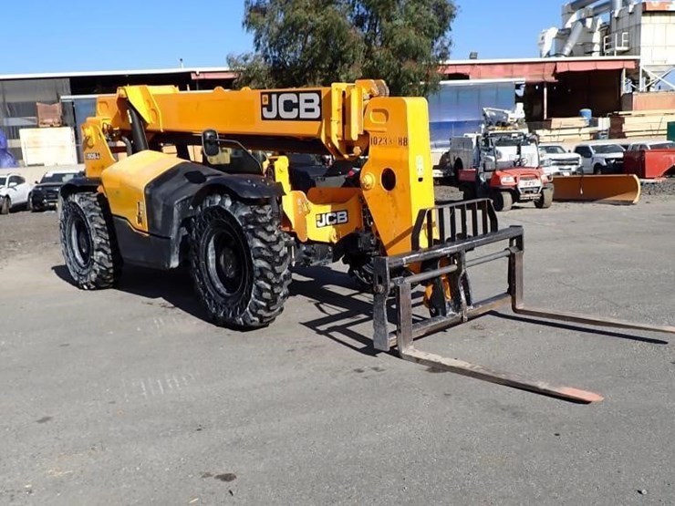 2018-jcb-509-42-image-2