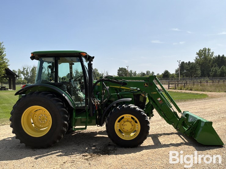 2016-john-deere-5100m-image-4