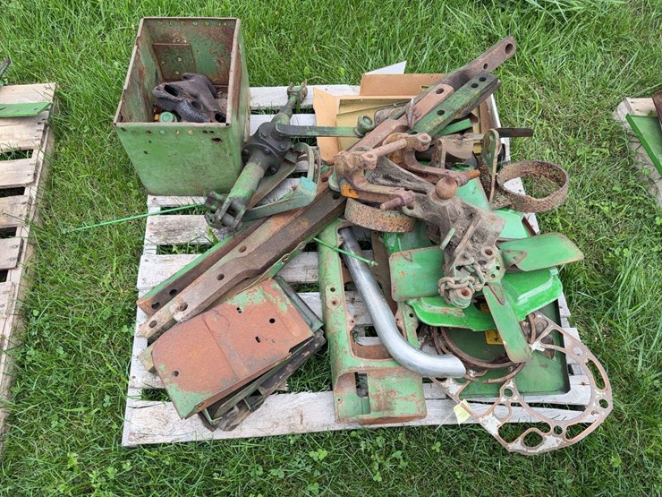 john-deere-dubuque-parts-image-1
