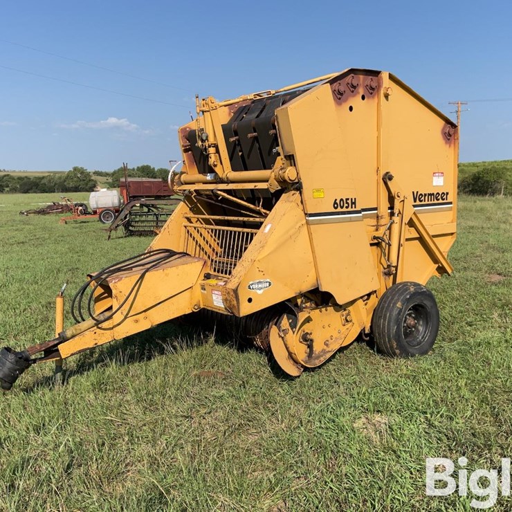 1982 VERMEER 605H