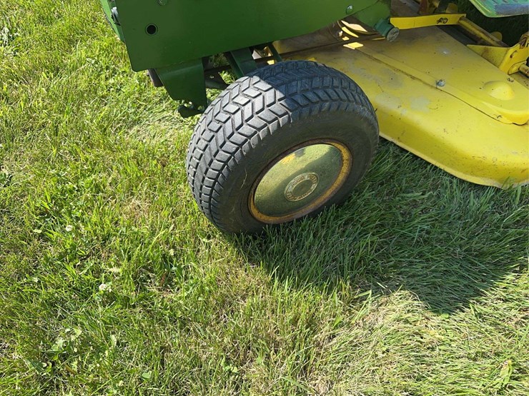 john-deere-140-image-10