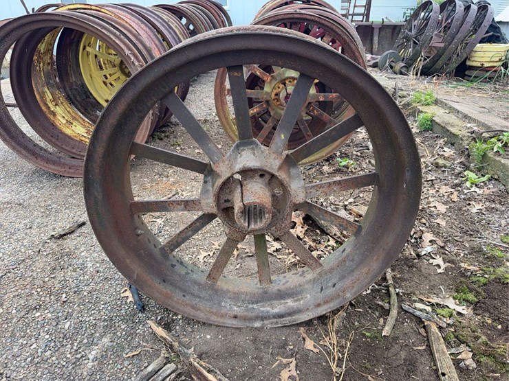 john-deere-36-image-1