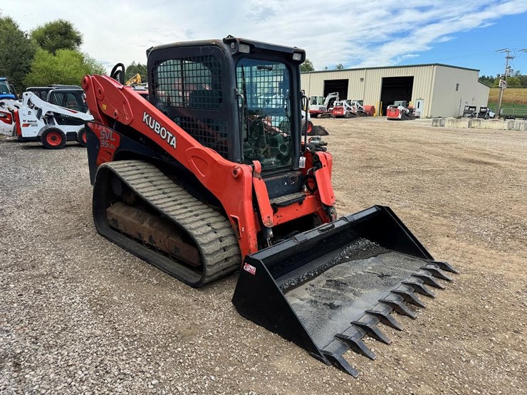2018-kubota-svl95-2-image-8