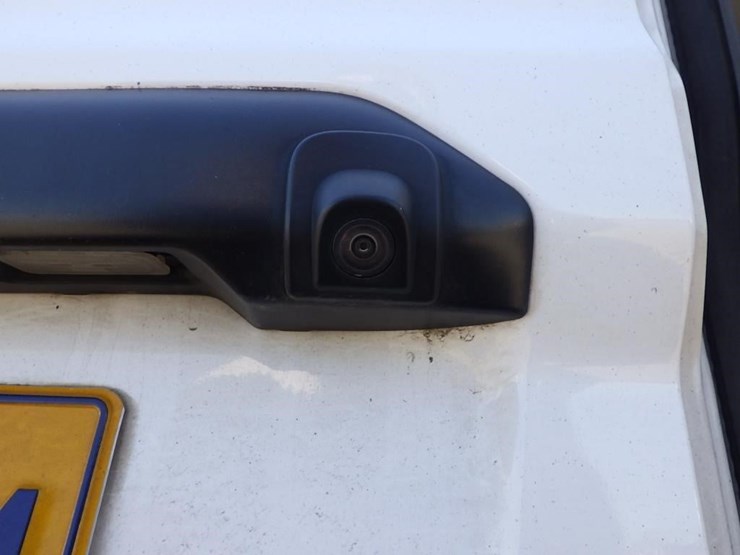 2019-utility-van-image-12