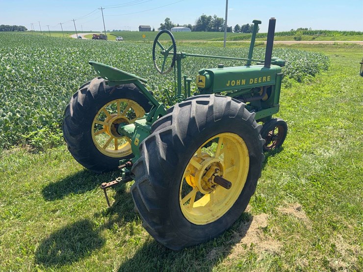 john-deere-b-image-5