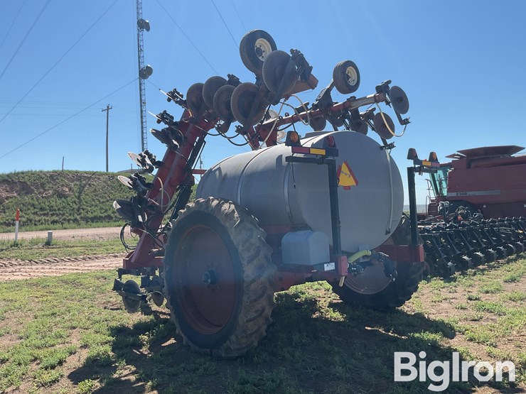 case-ih-2800-image-7