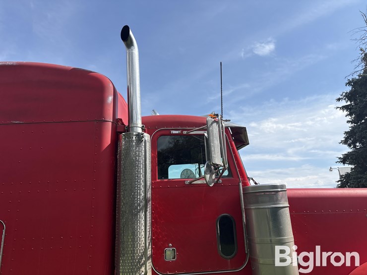 1994-peterbilt-379-image-15