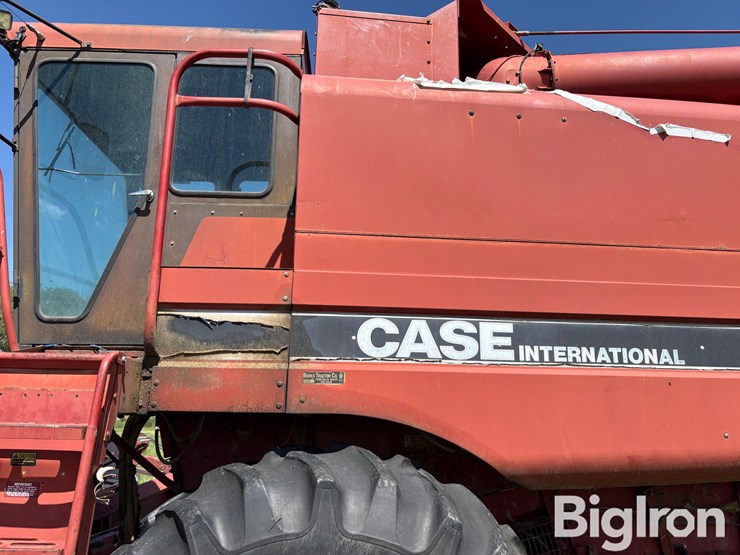 1986-case-ih-1660-image-14