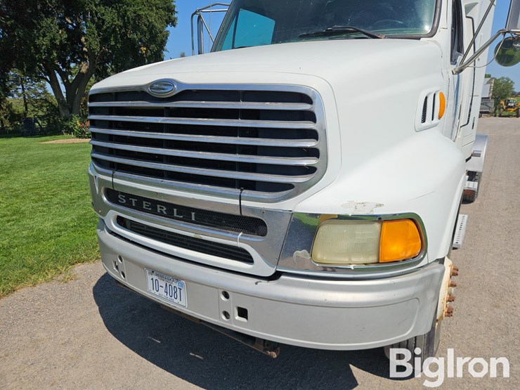 2001-sterling-at9500-image-10