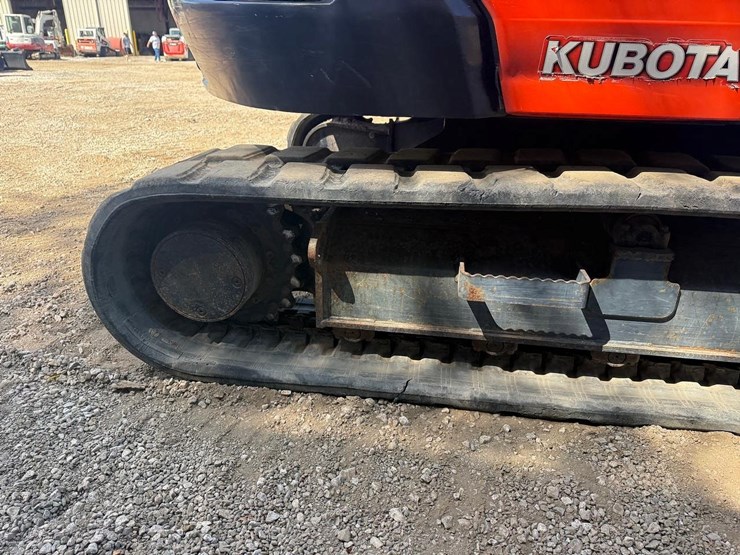 2014-kubota-kx080-4-image-11