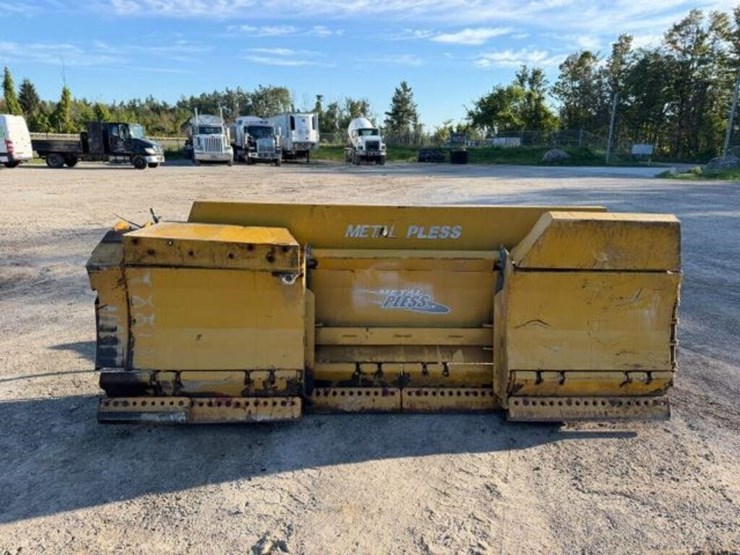 john-deere-524-image-1
