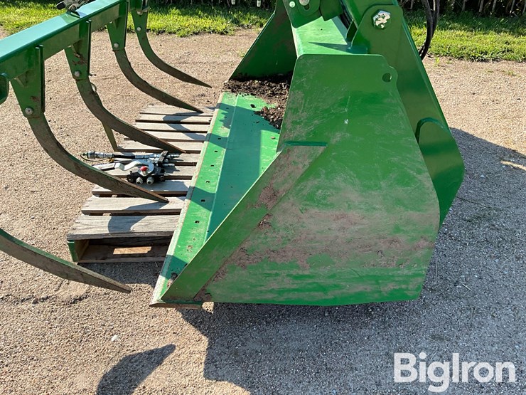 john-deere-7-image-15