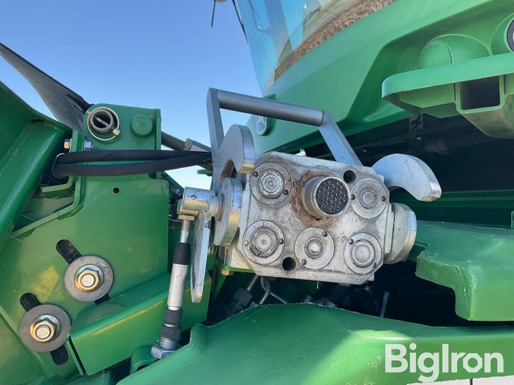 2012-john-deere-s680-image-13