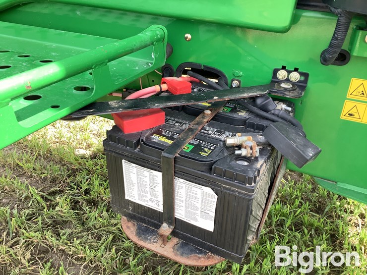 2012-john-deere-w150-image-11