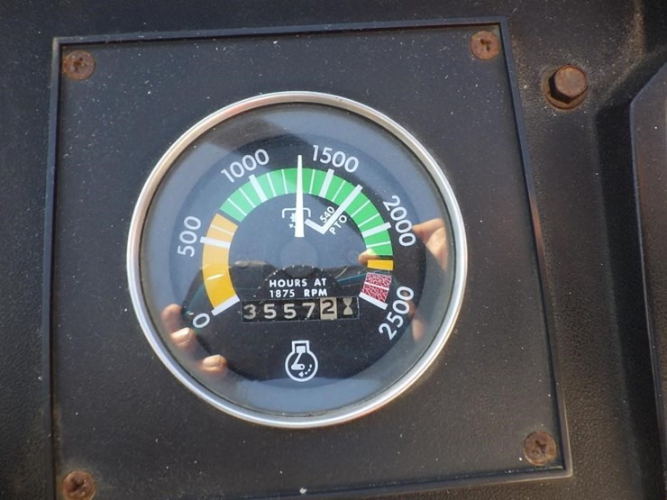 massey-ferguson-265-image-19