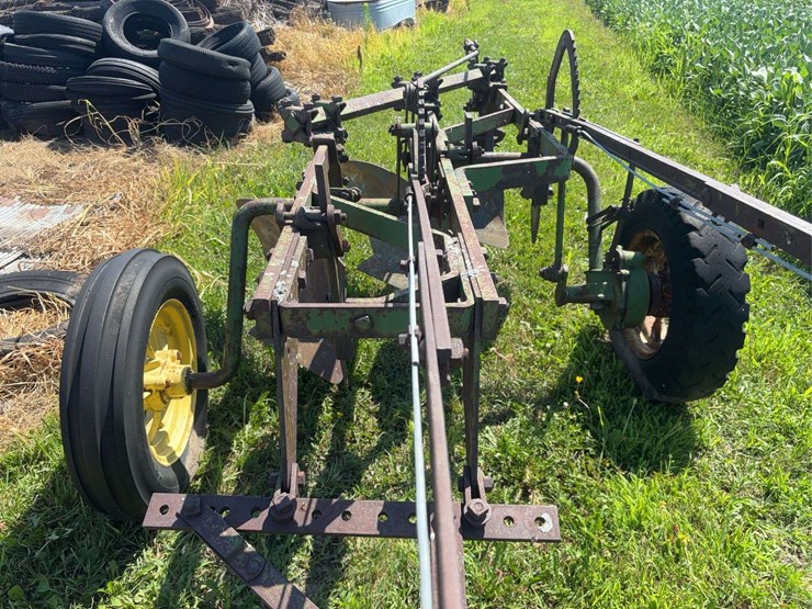 john-deere-14-image-28