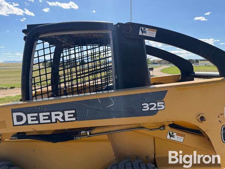 john-deere-325-image-20