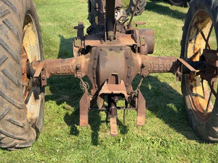 john-deere-b-image-34