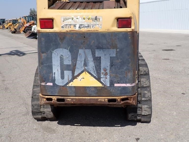 2002-caterpillar-226-image-13